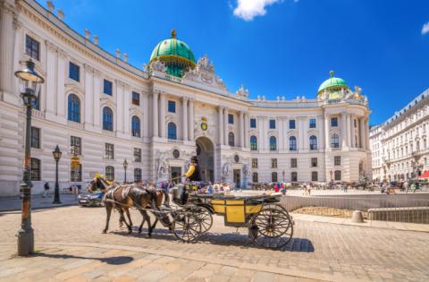 Wyjazdy firmowe Wiedeń, rejs statkiem 2 dni